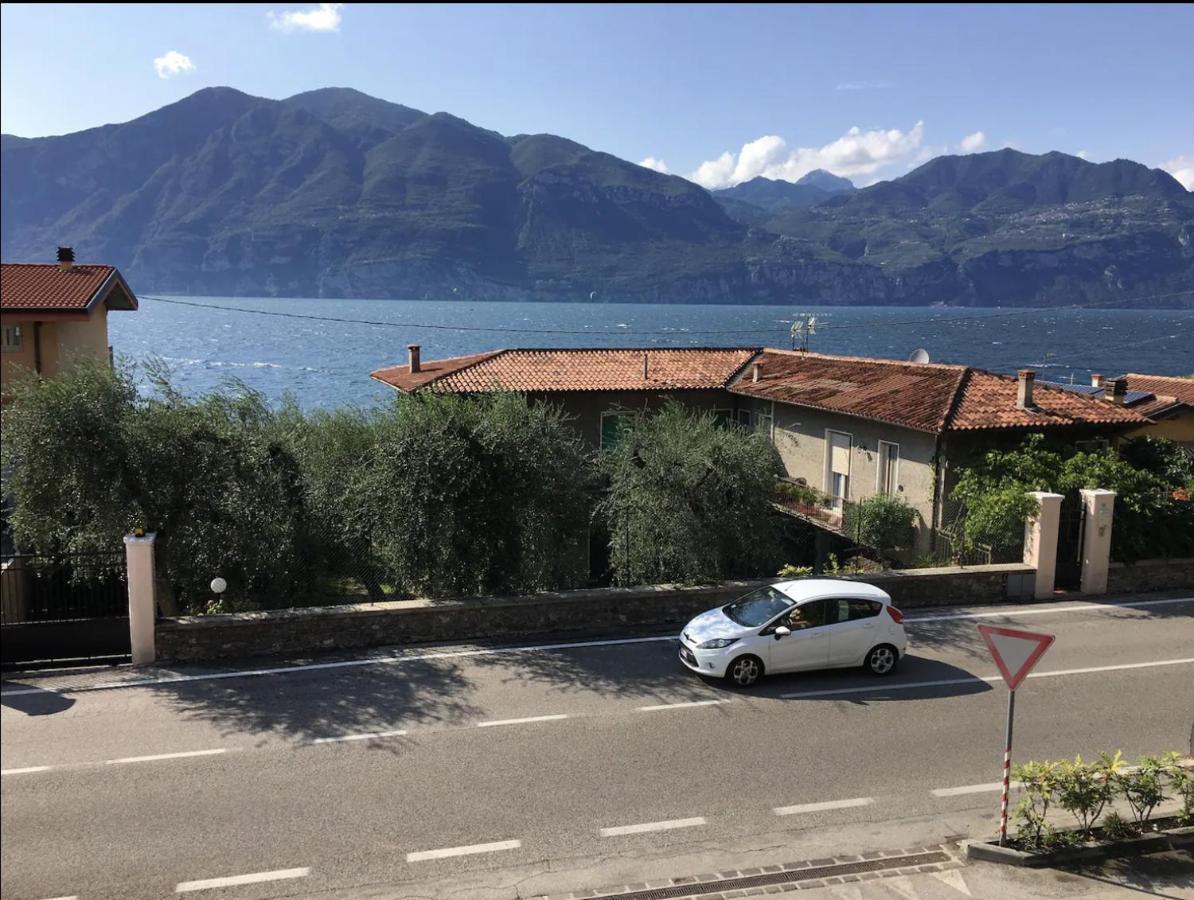 Lake View With Aircon - 5 Minutes From The Beach! ブレンゾーネ エクステリア 写真